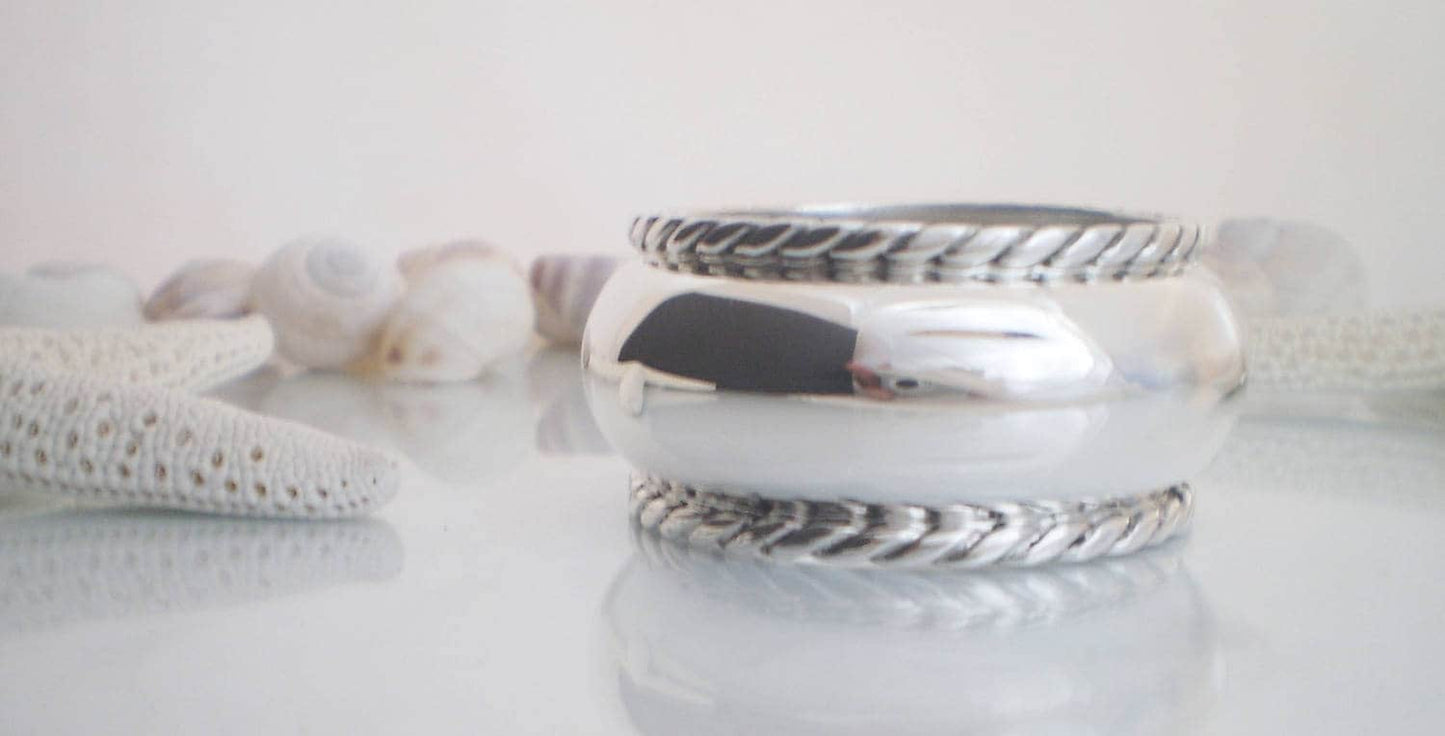 Sterling silver .925 napkin ring barrel shaped with twisted cord personalized