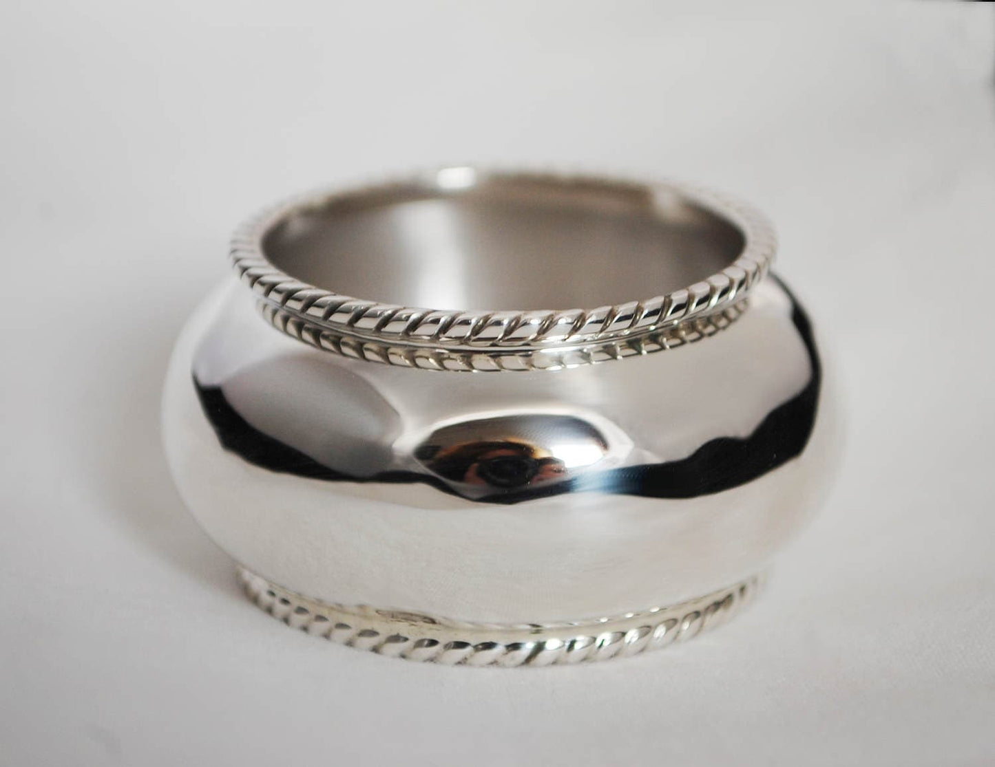 Sterling silver .925 napkin ring barrel shaped with twisted cord personalized